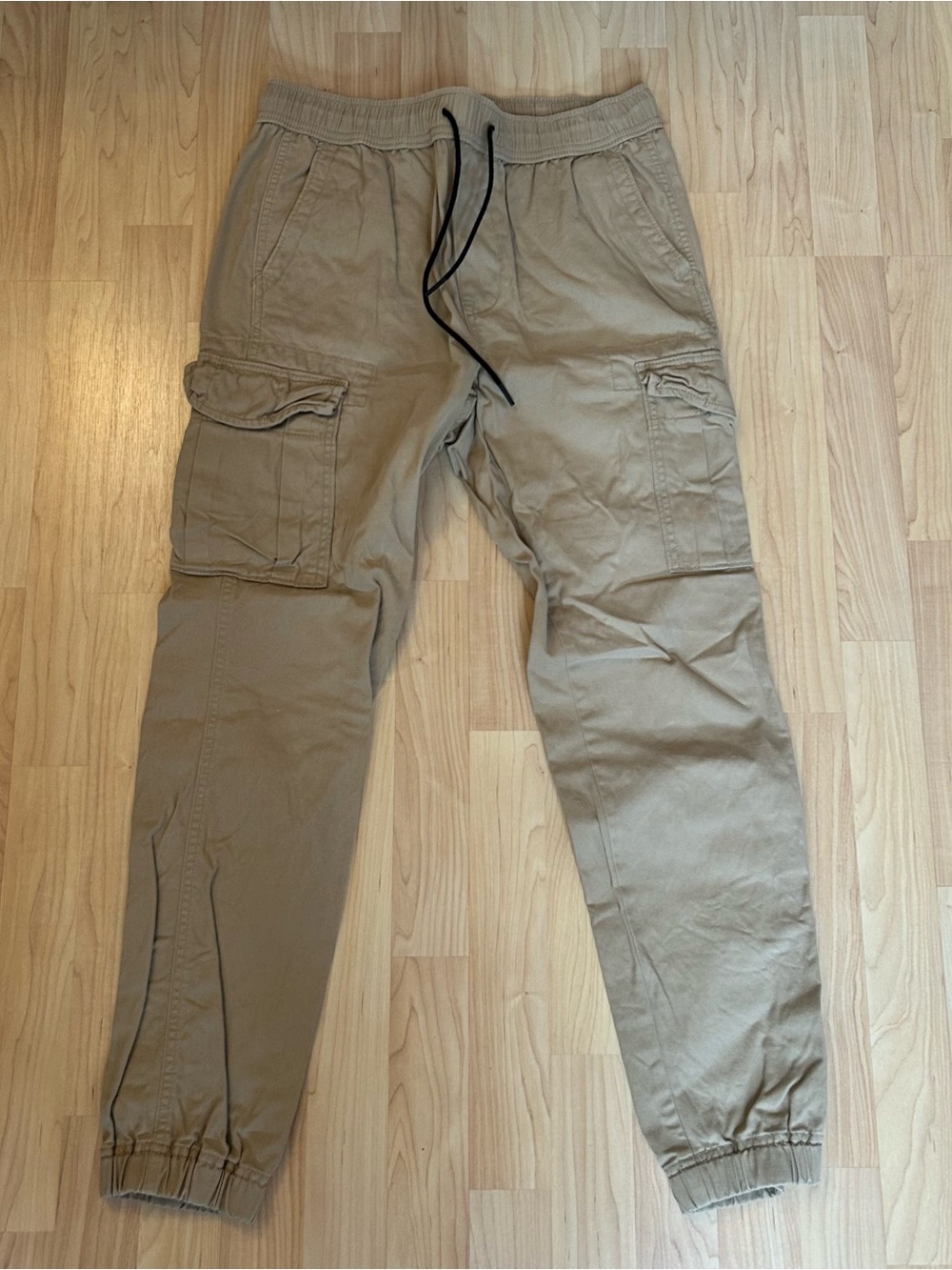 Aeropostale Men's Cargo Jogger Pants in Khaki - Size S